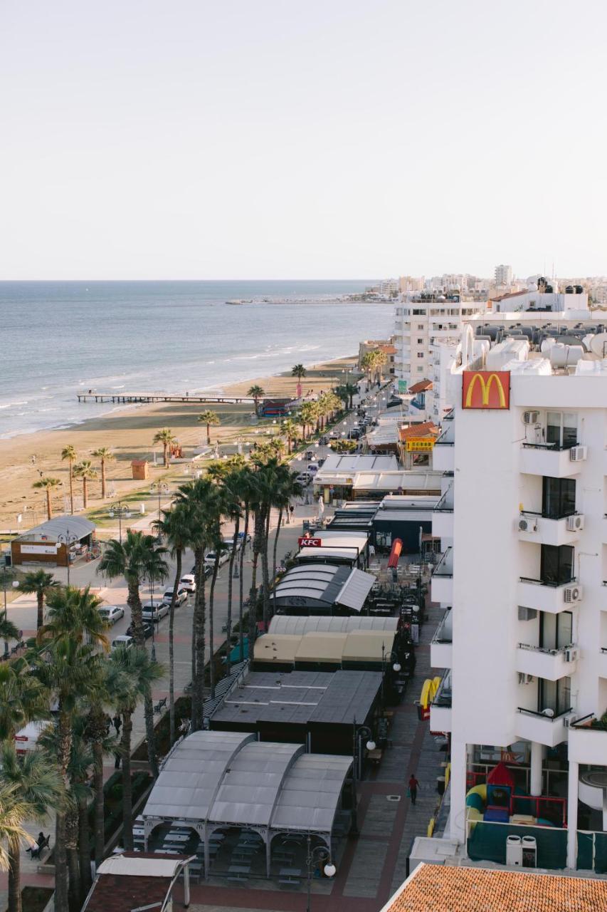 Top Floor Sea View Finikoudes Carisa Ithaki Court Lägenhet Larnaca Exteriör bild