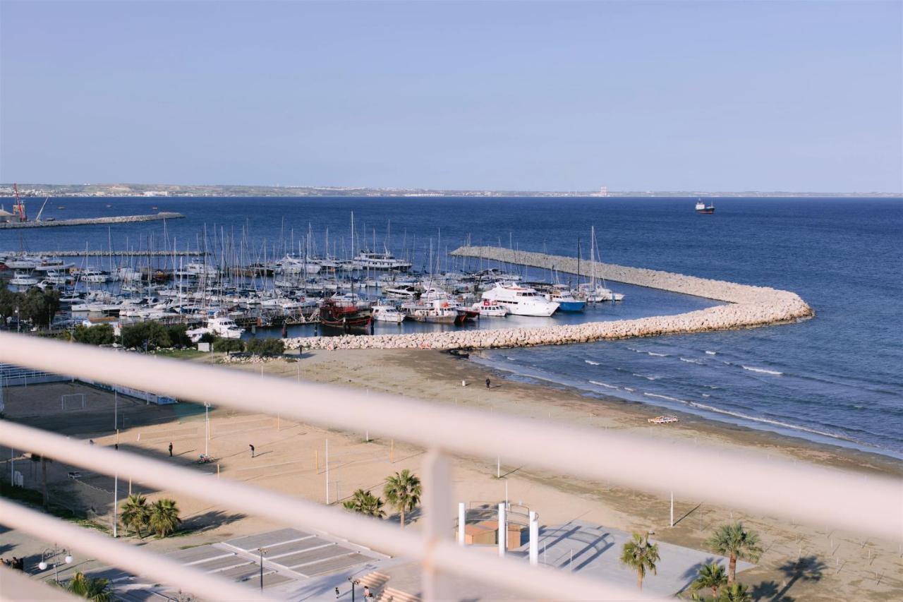 Top Floor Sea View Finikoudes Carisa Ithaki Court Lägenhet Larnaca Exteriör bild